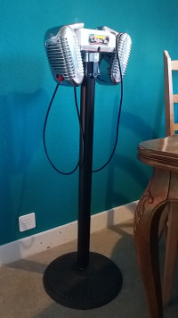 Claudes Open-Air Kino Lautsprechersäule aus den 50ern (Hi-Fi Musik­gerät, Verstärker, Endstufe)