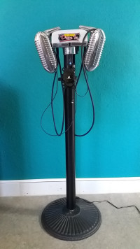 Claudes Open-Air Kino Lautsprechersäule aus den 50ern (Hi-Fi Musik­gerät, Verstärker, Endstufe)