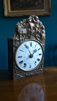 Irmas Uhr (Pendeluhr, Pendule, Stand­uhr & Wand­uhr)